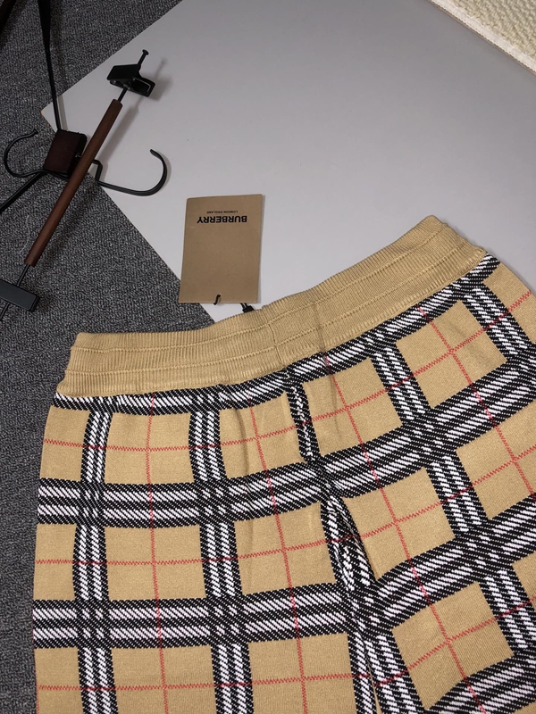 ブランドハーフパンツ着用イメージ